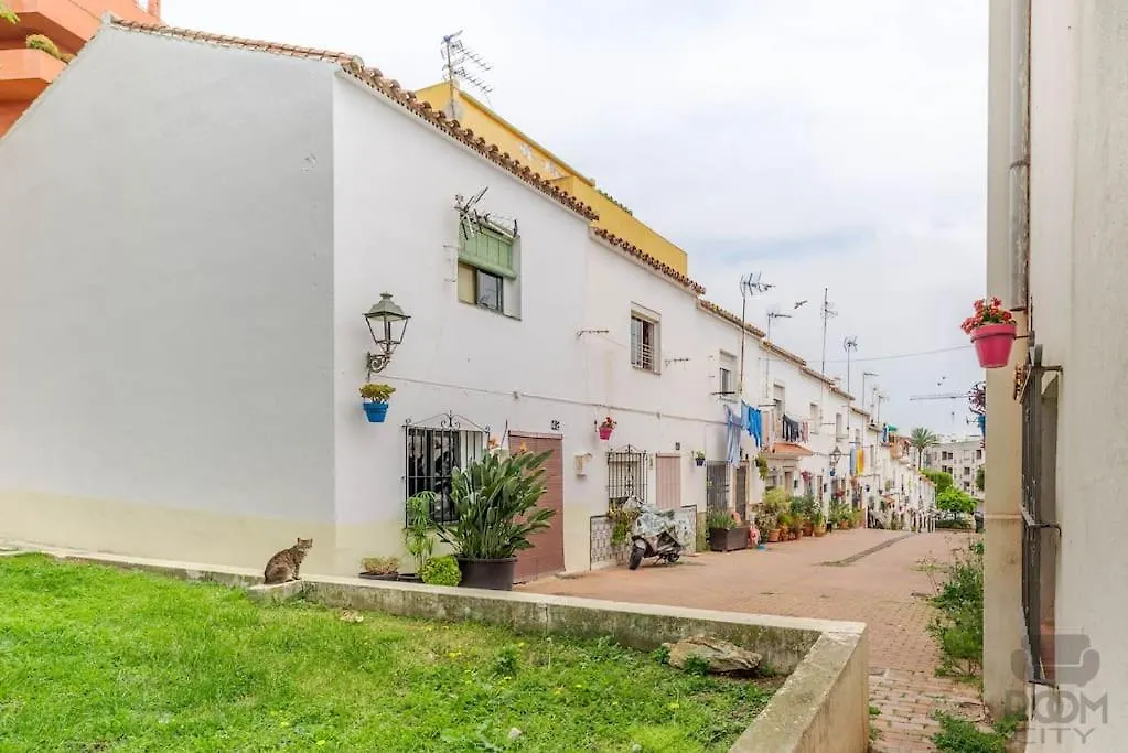 Room City Estepona Balcones Mar Appartement